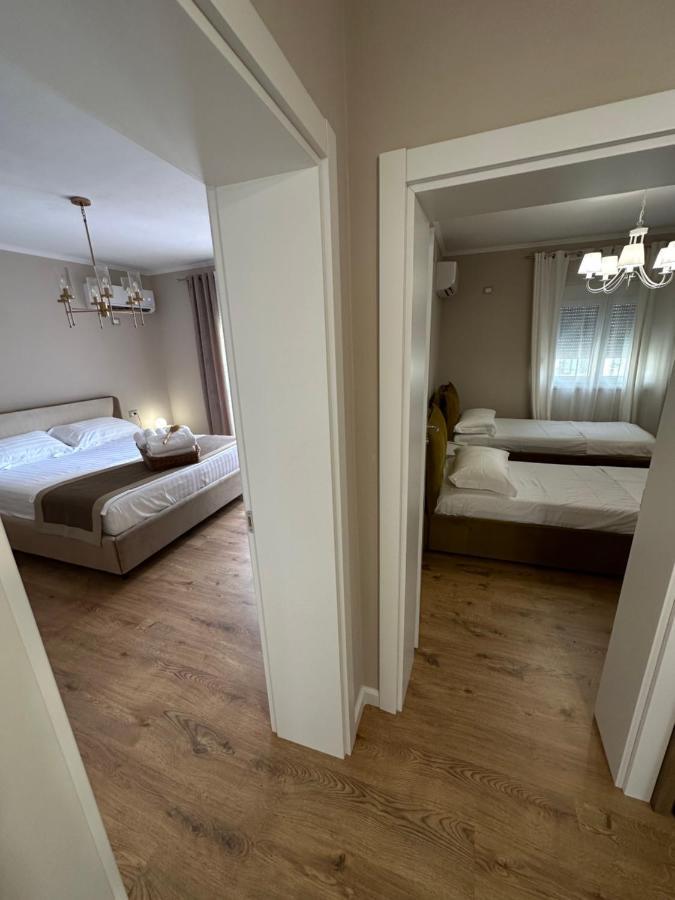 Eja Apartment 3 Tirana Eksteriør billede